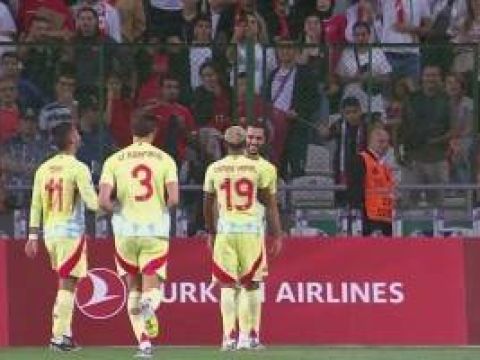 [进球视频] 亚马尔断球+助攻！梅里诺世界波破门直挂死角！西班牙5-0土耳其！