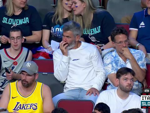 男篮欧洲杯16强赛：意大利vs斯洛文尼亚第4节中文解说回放