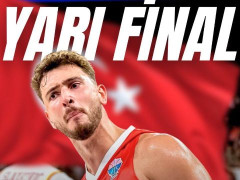 土媒晒申京7战数据盛赞最好一代！7连胜MVP榜第一：出火箭升空海报