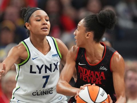 山猫72-83狂热 狂热轻取山猫拿下常规赛最后一次主场