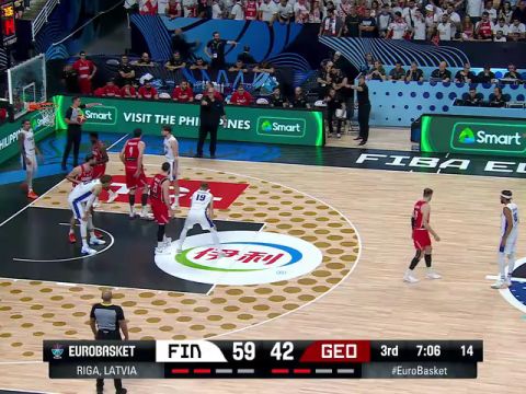 男篮欧洲杯1/4决赛：芬兰vs格鲁吉亚第3节中文解说回放