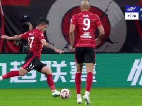 [射门被扑]亚泰后防连续失误！王东升得球内切劲射被扑