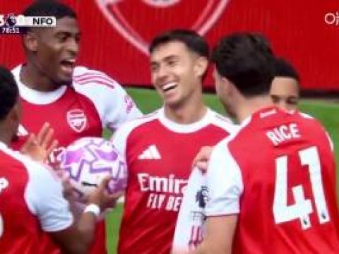 [进球视频]头顶脚踢！苏维门迪头球破门本场完成双响，阿森纳3-0森林