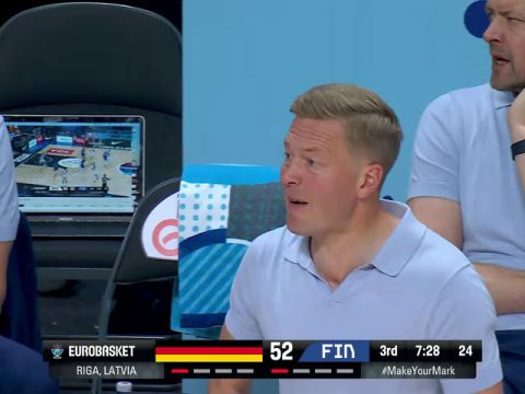 男篮欧洲杯半决赛：德国vs芬兰中文解说全场回放