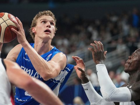 马尔卡宁vs德国集锦 空砍16+8效率欠佳无法取胜