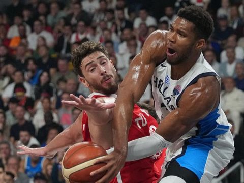 希腊68-94土耳其 申京15+12+6一举挺近决赛