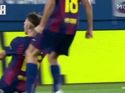 [进球视频] 巴萨3分球连进2球！费尔明外围左脚远射世界波破门！