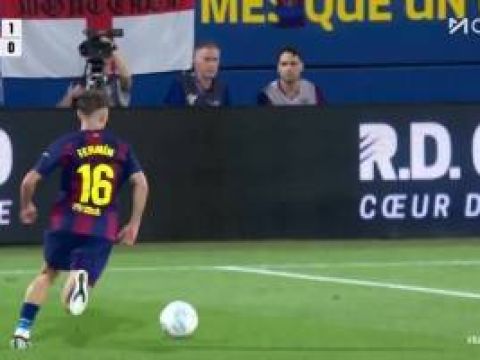 [进球视频] 巴萨1-0取得领先！费兰不停球妙传助攻，费尔明小角度推射破门！