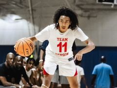 中国男篮新希望朱正臂展多少？答案：193cm