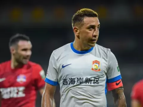 【MVP】戴维森屡造险 打进制胜球反超比分