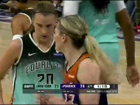 WNBA季后赛：纽约自由人vs菲尼克斯水星第4节英文原声回放