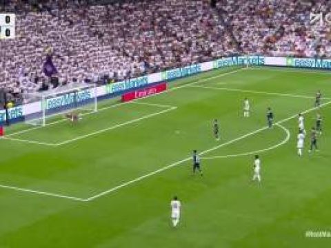 [进球视频]米利唐禁区外突然远射 皮球力量十足直入死角