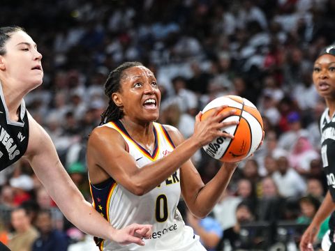 印第安纳狂热89-73拉斯维加斯王牌 米切尔狂砍34分助队力压王牌