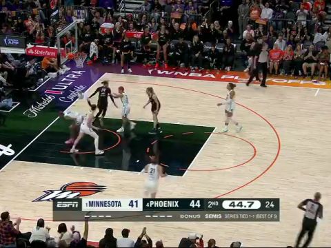 WNBA季后赛：明尼苏达山猫vs菲尼克斯水星第2节英文原声回放