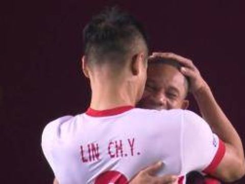 [进球视频]少打1人又丢球！林创益任意球直接破门，海牛1-0领先亚泰