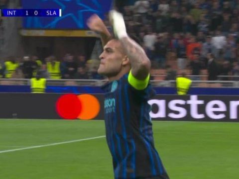 [进球视频]斯拉维亚门将送大礼，劳塔罗轻松笑纳大礼