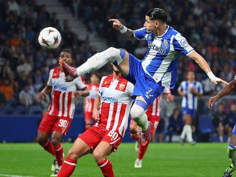 [爱奇艺全场集锦]欧联杯-莫拉破门戈麦斯点射 波尔图2-1贝尔格莱德红星