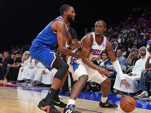 马克西vs尼克斯集锦 贡献14分突破依然犀利