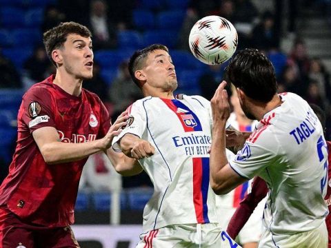 [爱奇艺全场集锦]欧联杯-克鲁伊维特定胜局 里昂2-0萨尔茨堡红牛