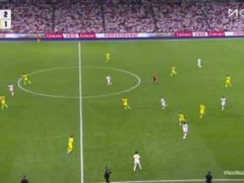 [红牌罚下]没能拼过速度！穆里奥拉倒维尼修斯，吃到第二张黄牌被罚下