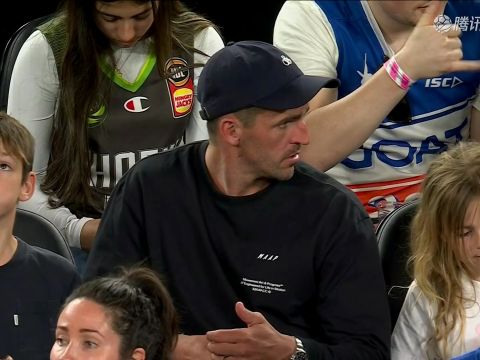 东南墨尔本凤凰vs鹈鹕中文解说全场回放