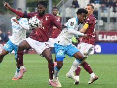 [咪咕全场集锦]法甲-奥莱利传射派尚建功 马赛客场3-0梅斯联赛四连胜先赛登顶