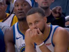 5961万联盟第一高薪有理！库里15分钟14分打卡 场下啃指甲观赛