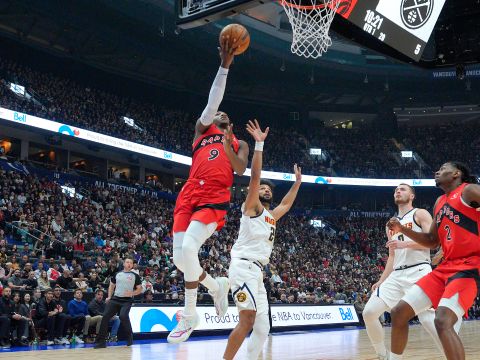 巴雷特vs掘金集锦 全场19+4+3里突外投表现亮眼