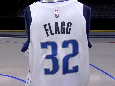 NBA季前赛：雷霆vs独行侠英文原声全场回放