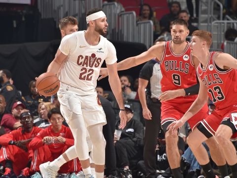 公牛118-117骑士 托布生死时刻连吃两帽绝杀梦碎