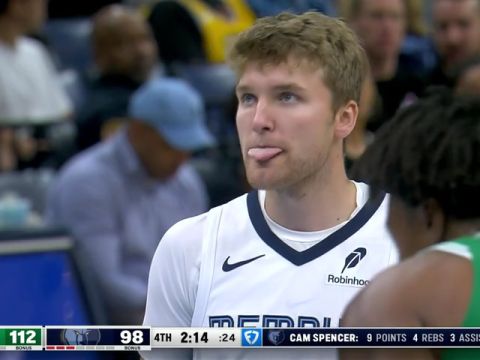 NBA季前赛：凯尔特人vs灰熊第4节中文解说回放