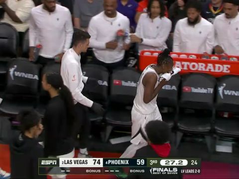 拉斯维加斯王牌vs菲尼克斯水星第3节中文解说回放