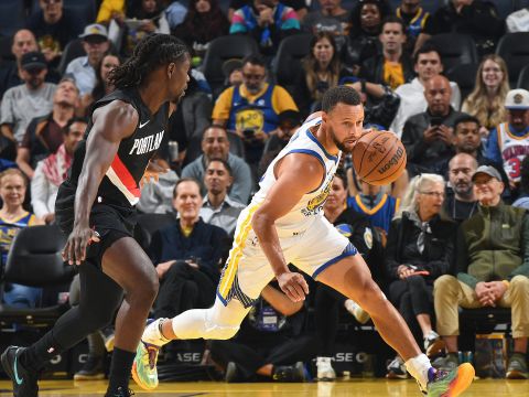 开拓者123-129勇士 勇士末节爆发主场逆转开拓者