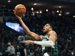 Shams：雄鹿和字母哥新赛季前四分之一赛程的表现，将决定他们接下来的发展方向