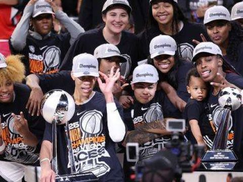 [腾讯全场集锦]🏀WNBA总决赛-4年3冠！王牌4-0横扫水星🧹阿贾31+9+3帽