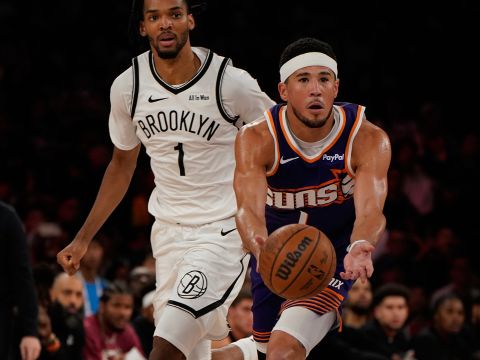 篮网111-109太阳 托马斯16分布克18+5篮网逆转险胜太阳