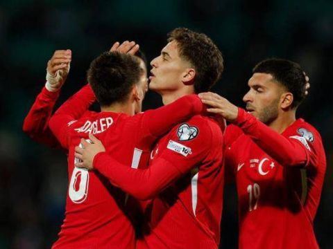 [爱奇艺全场集锦] 世预赛-居莱尔破门+两助伊尔迪兹双响 土耳其6-1保加利亚