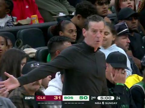 NBA季前赛：骑士vs凯尔特人第2节中文解说回放