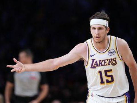 [里夫斯集锦]膝伤提前退赛！里夫斯10中7高效砍下21分3板3助1断1帽 5失误