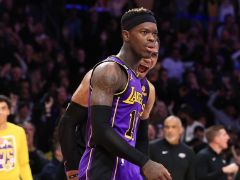 施罗德24小时换了四支球队是什么时候？答案：2月6日