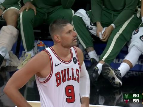 NBA季前赛：雄鹿vs公牛第2节英文原声回放