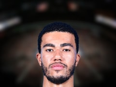 NBA每日三分王：凯莱布·休斯坦5三分(2025年10月14日)