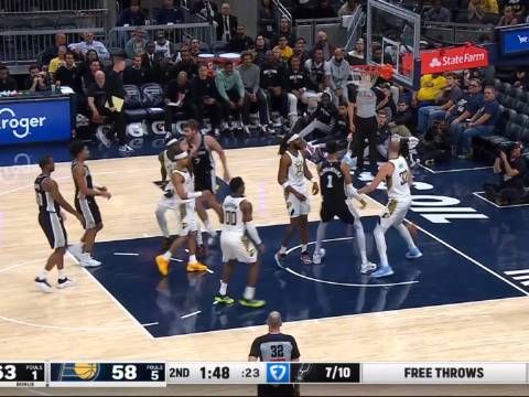 [微博全场集锦]🏀季前赛-文班亚马27+11 哈珀11+8 马瑟林31分 马刺击败步行者