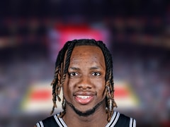 NBA每日盖帽王：查尔斯·贝西5盖帽(2025年10月14日)