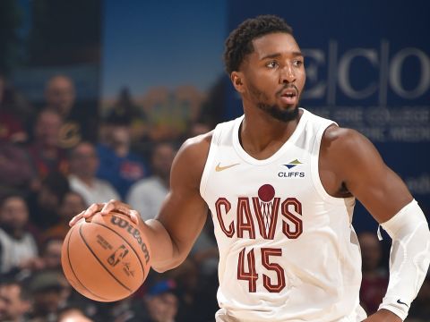 活塞100-118骑士 骑士六人上双主场拿到季前赛首胜