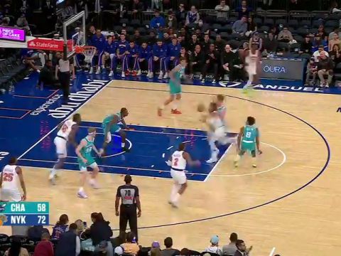 NBA季前赛：黄蜂vs尼克斯第3节英文原声回放