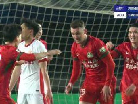 [进球视频] 河南2-0领先！马亚轻松头球破门扩大比分