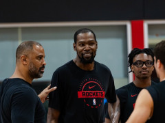 2025-26赛季NBA火箭最新阵容名单一览 杜兰特携手申京冲击总冠军！