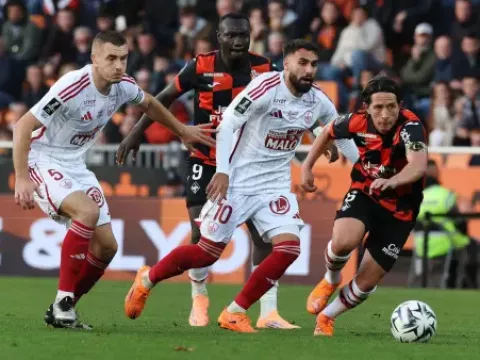 【全场回放】 洛里昂vs布雷斯特 (乔迁)