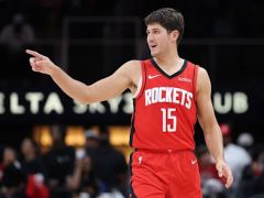 多次被一步过+致命失误！谢泼德11中3未成奇兵 休媒不满DNP霍勒迪